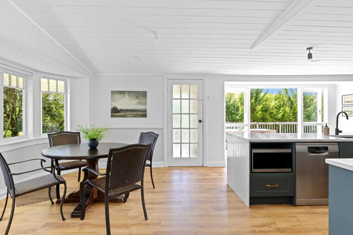 310 Waiteitei Road_5