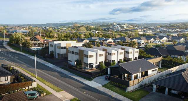 1-8/3 & 5 Kayelene Place Omokoroa_3