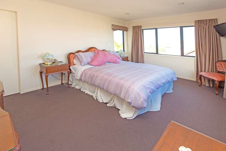 113 Alec Craig Way Gulf Harbour_10