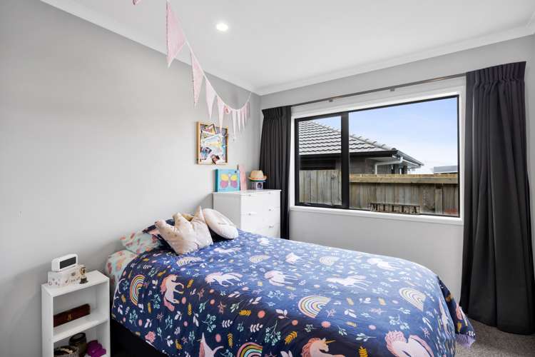 6 Montague Grove Stratford_15