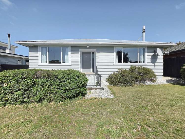 6 Travis Road Burwood_15