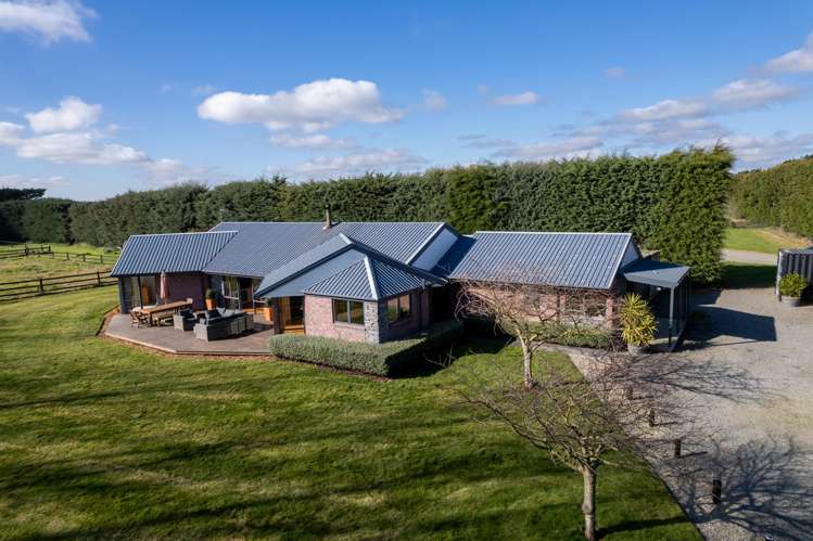 672 Highfield Road Burnham_35