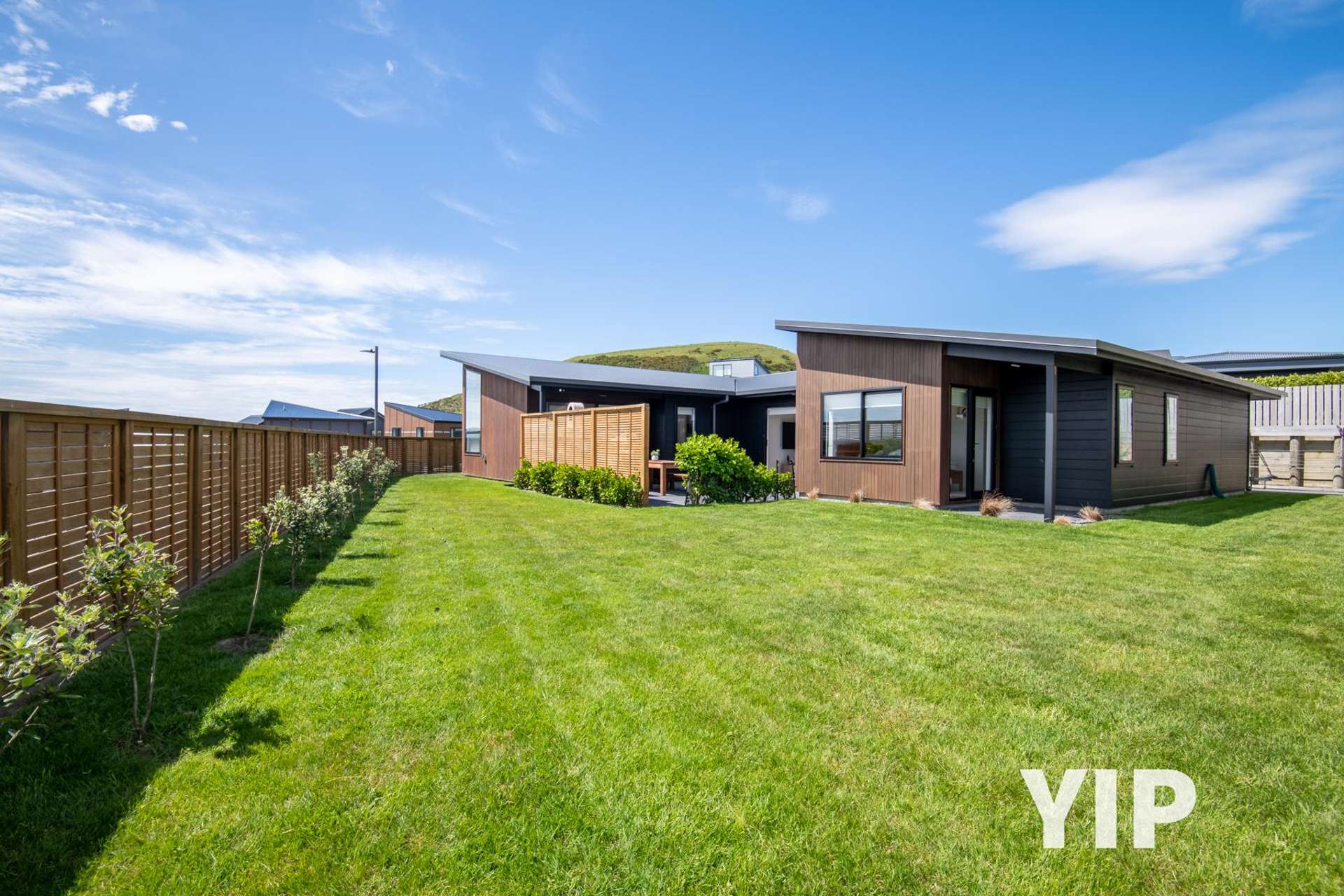 86 Cedarwood Street Woodridge_0