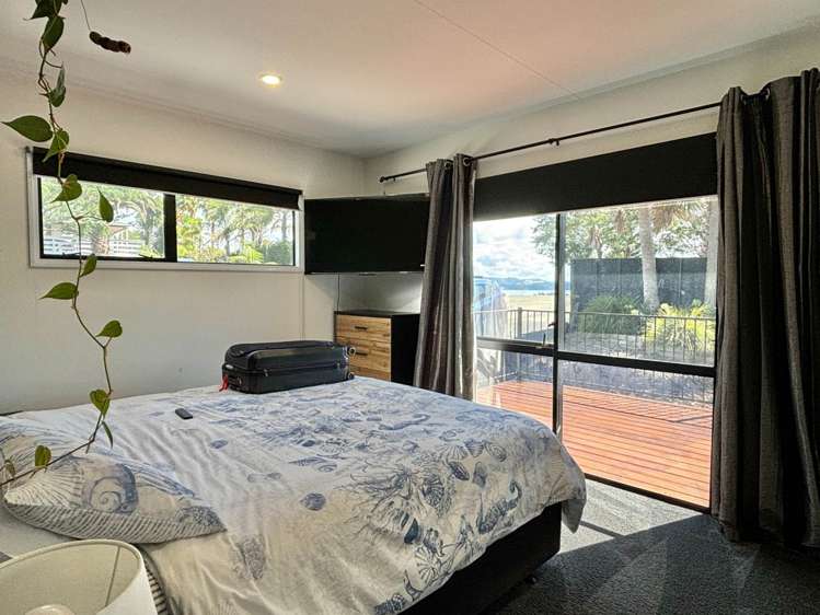 209 Whangaparaoa Road Red Beach_1