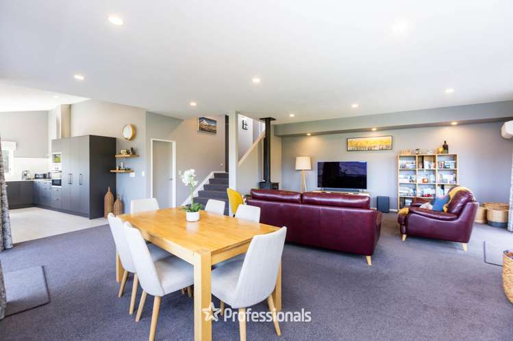 83 Mount Marua Way Mt Marua_9