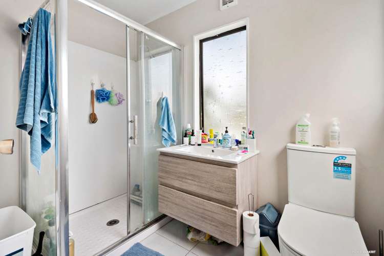 62 Makora Road Massey_10