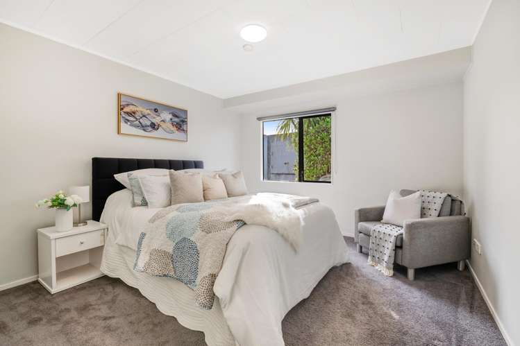 2/41 Barbados Drive Unsworth Heights_12