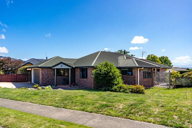 32 Kingsford Drive Stoke_24