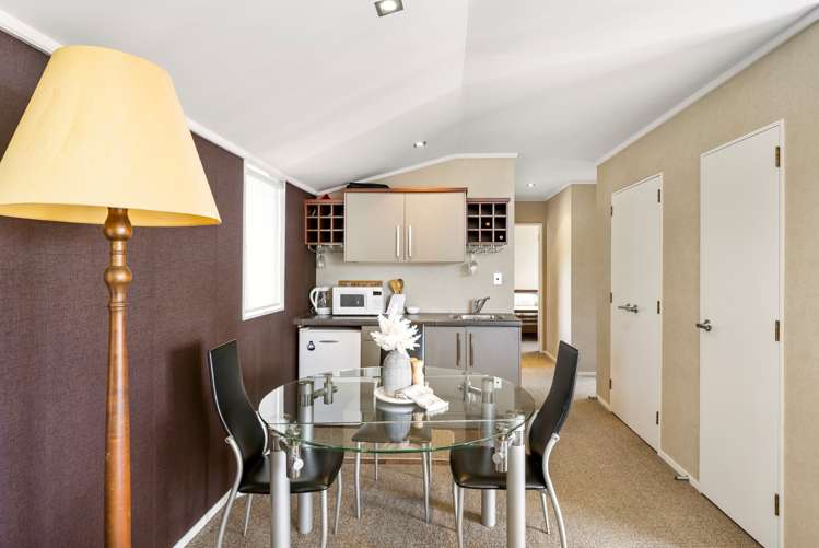 23b Beach Road Otumoetai_8