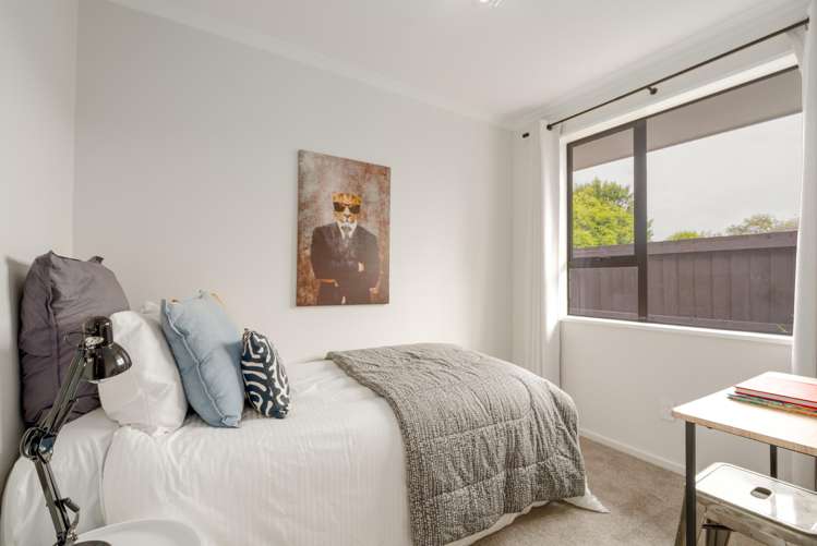 1/52A Aorangi Road Bryndwr_13