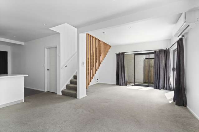 2/36 Blackburn Street 1067_1