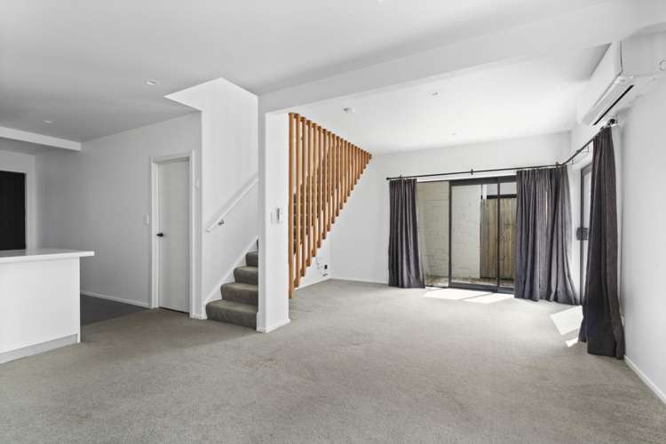 2/36 Blackburn Street 1067_1