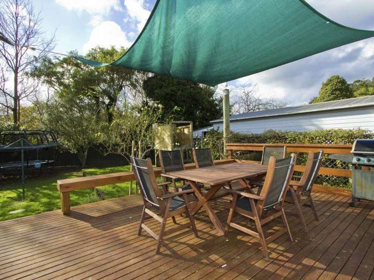 13 Hine Road Wainuiomata_17