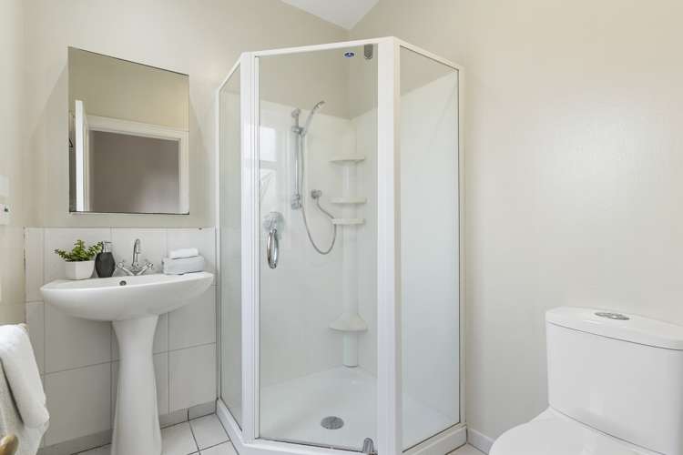 4 Edenvale Crescent Mount Eden_13