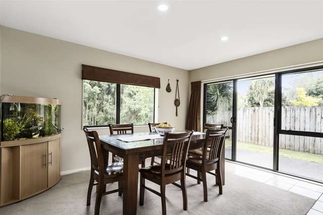 77 Acornia Close Ohauiti_4