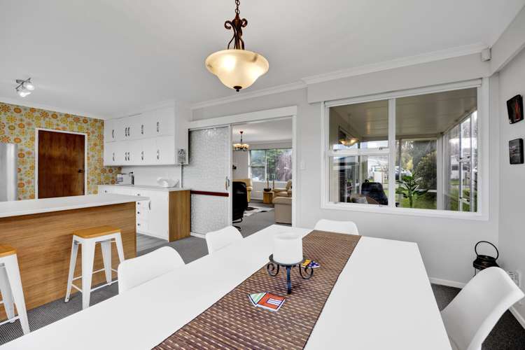 3 Climie Crescent Hawera_6