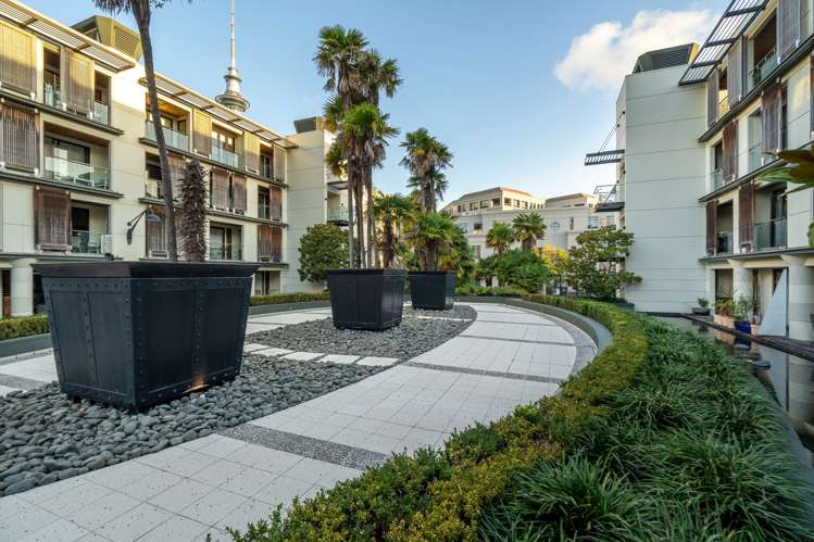 Ga/22 Pakenham Street Auckland Central_21