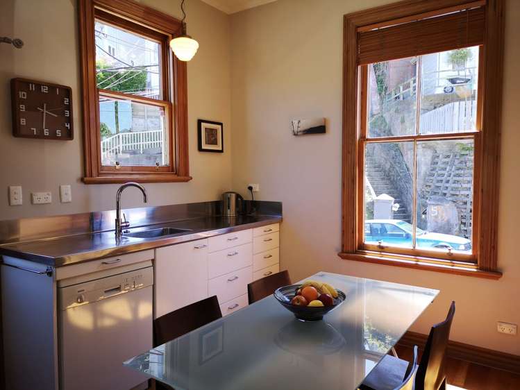 1a/20 Maarama Crescent Aro Valley_6