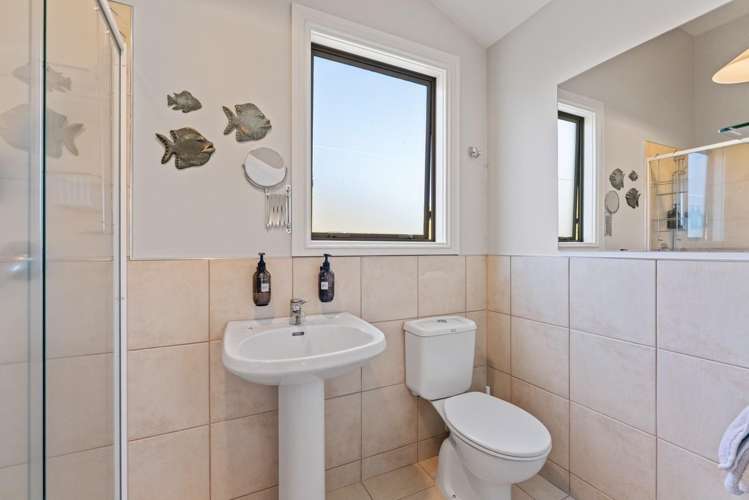 83 Hitiri Road Kinloch_28