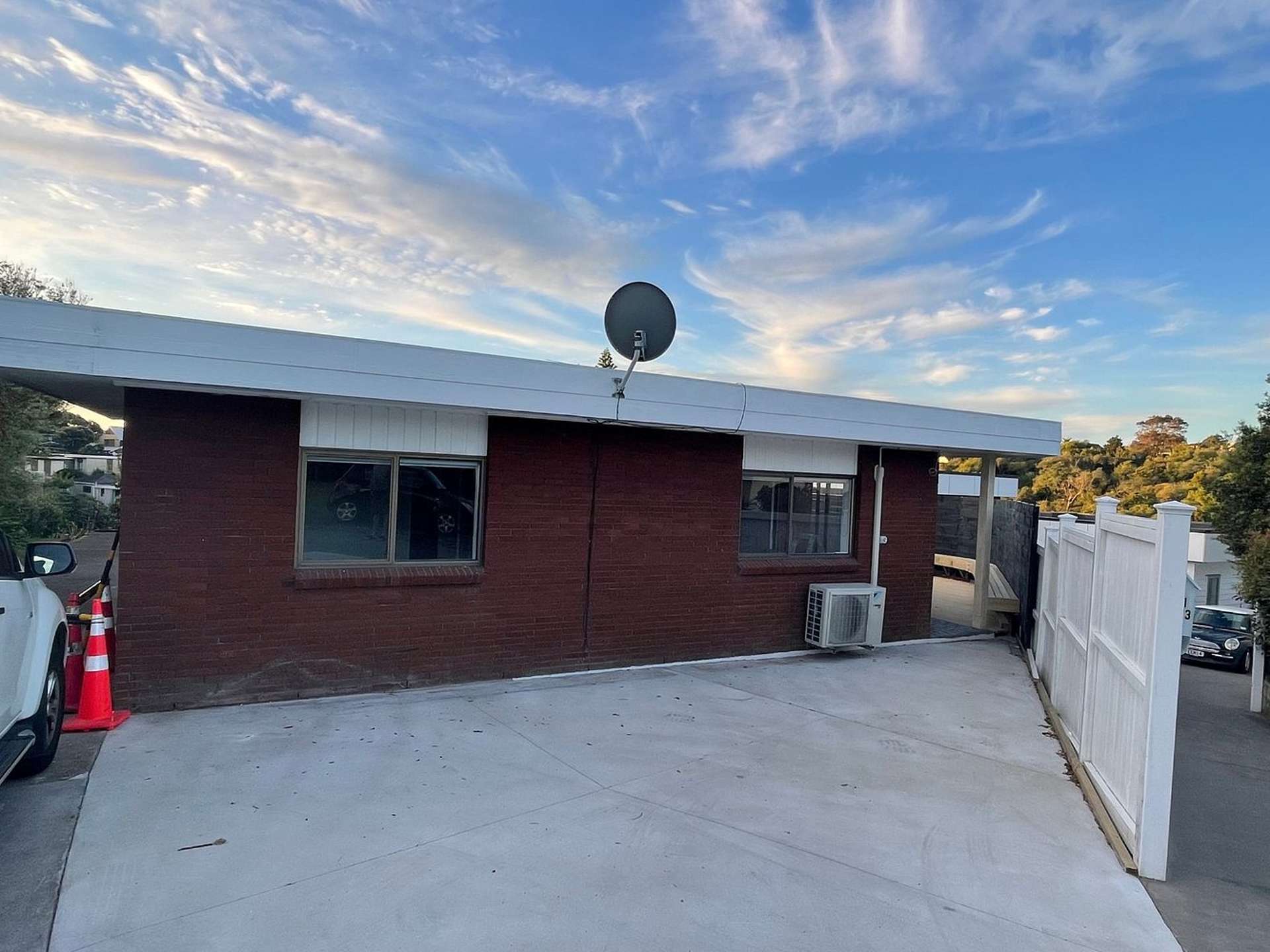 2/13 Estelle Place Farm Cove_0