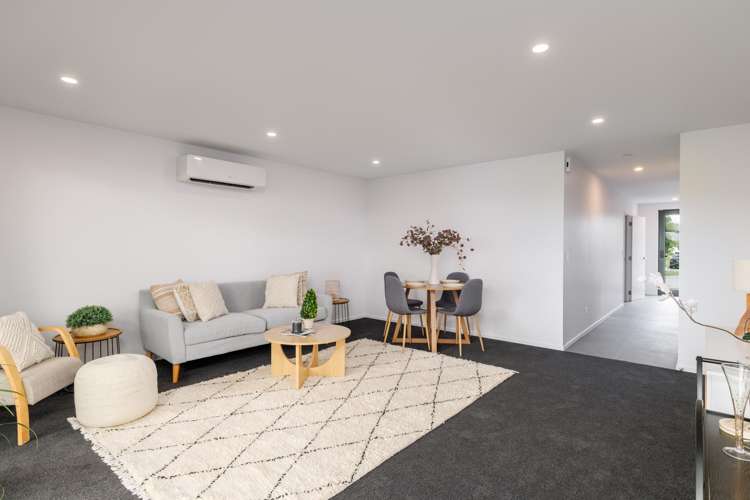 11 Malaga Crescent Harewood_8
