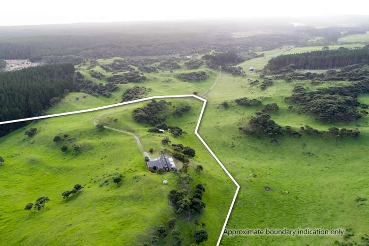 865 Wilson Road South Head_22