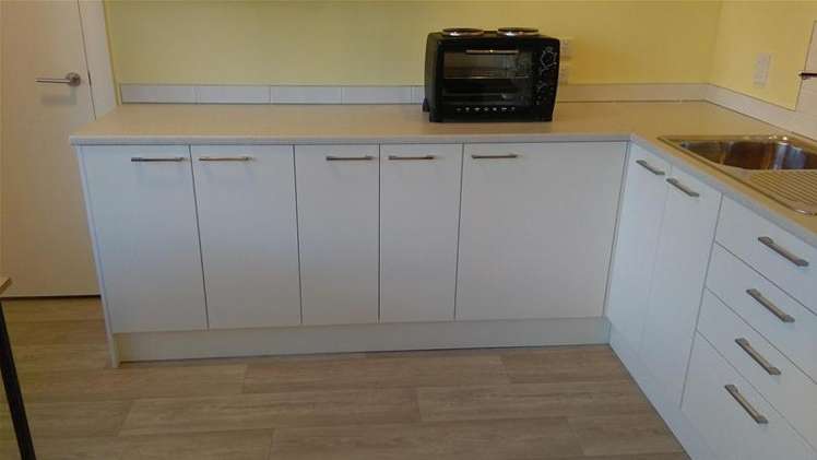 9 Pleasant Place Mellons Bay_10