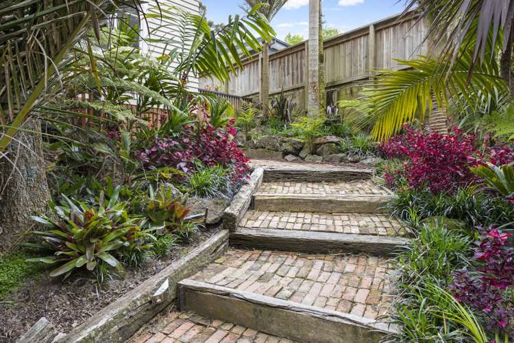 34 Takahe Road Titirangi_18