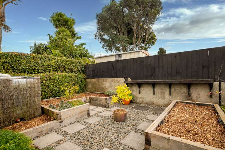 13 Brewster Avenue Morningside_25