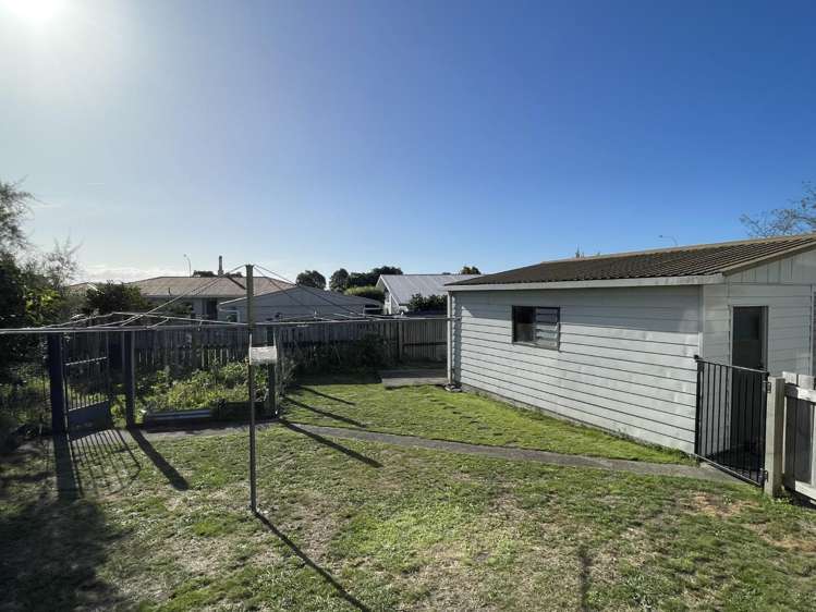 20 Kipling Crescent Stoke_9