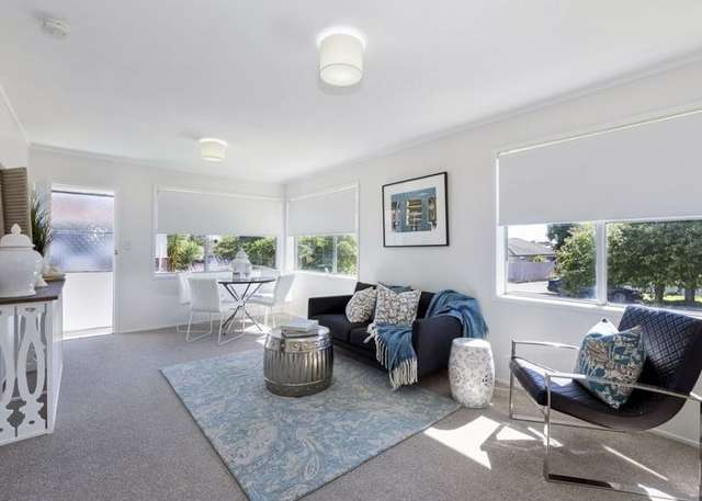 1/4 Inkerman Street 10051_1