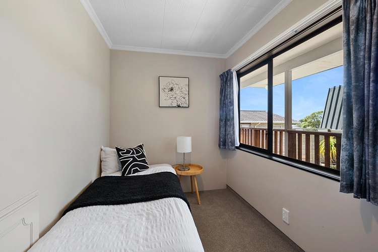 8 Julian Place Westown_15