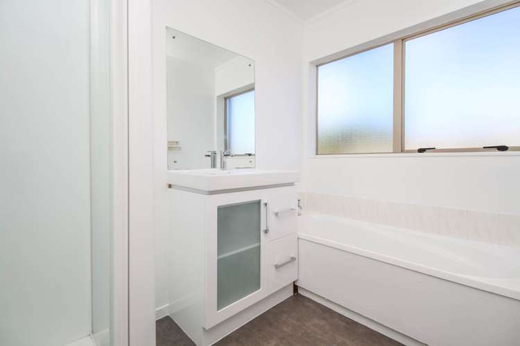 5 Evergreen Rise New Lynn_6