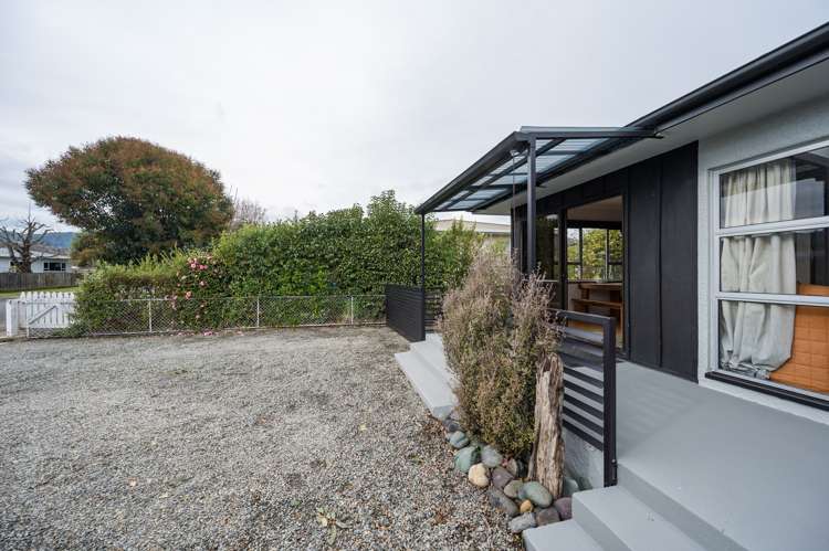 8 Dickens Street Stoke_15