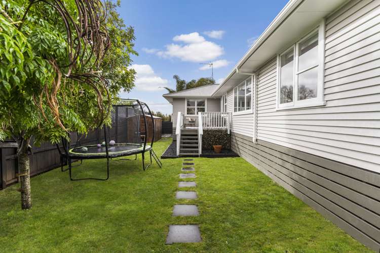 4 Lancaster Road Beach Haven_21