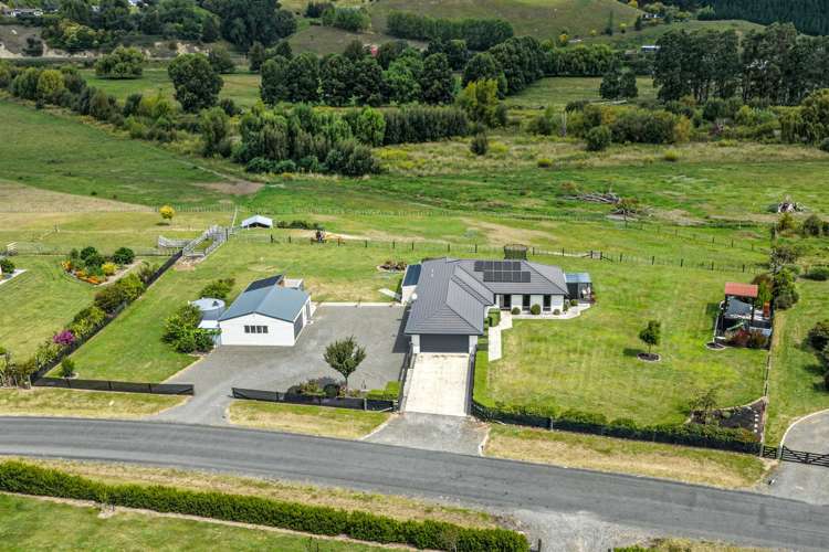 53 Bellerby Lane Maraekakaho_21