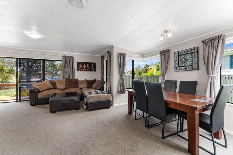 8 Cynthia Crescent Te Aroha_5