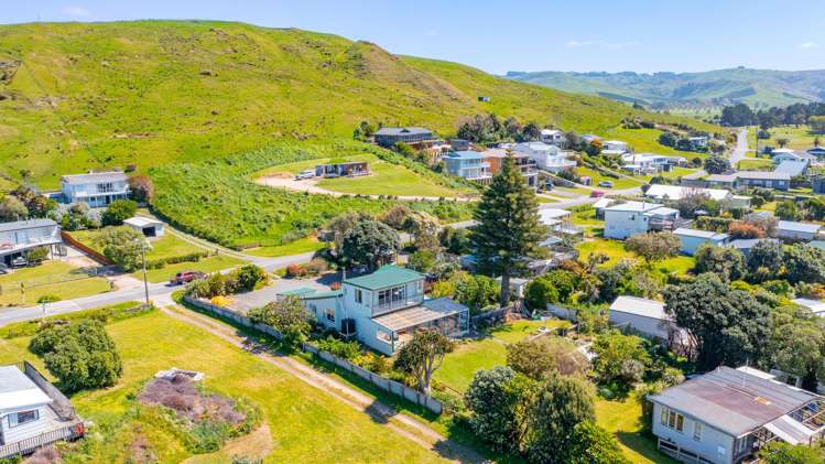 25 Beach Road Porangahau_23