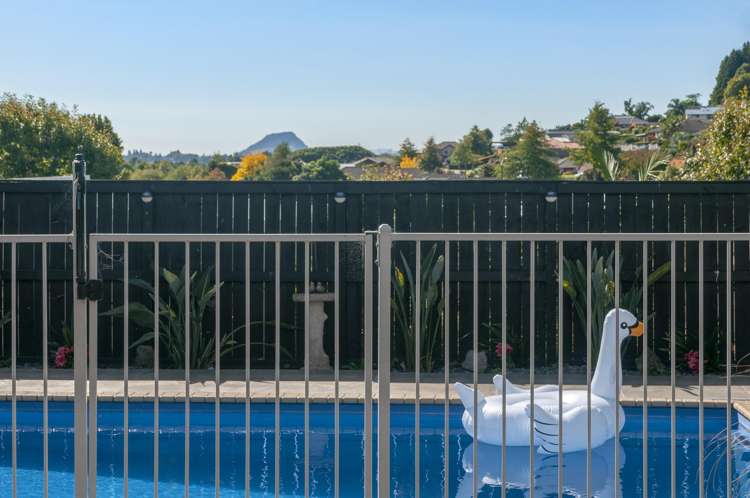 14 Dayna Avenue Ohauiti_3