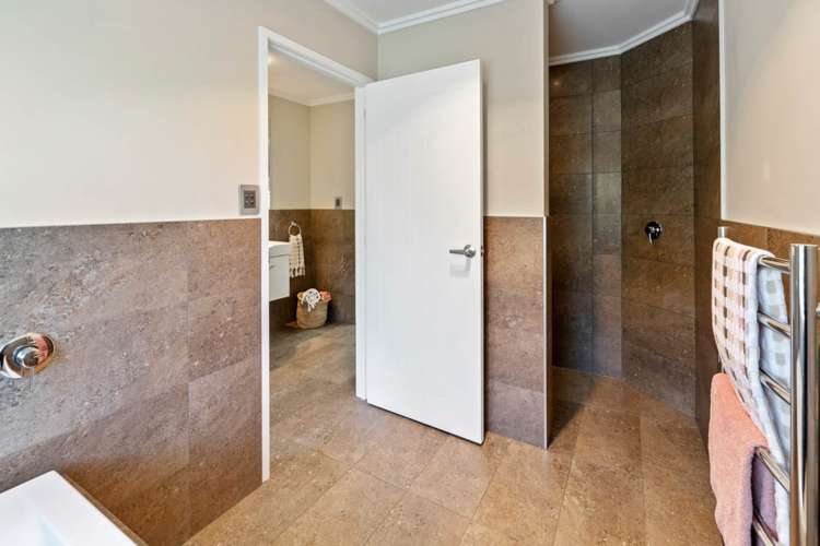 99 Whangaparaoa Road Red Beach_26