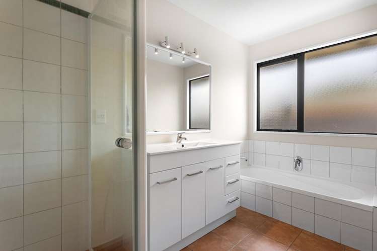 2 Anne Ward Lane Burwood_12