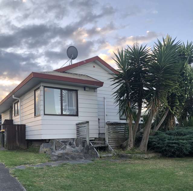 8 Justamere Place Manurewa_1