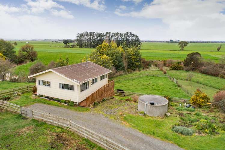 752 Makino Road Halcombe_16