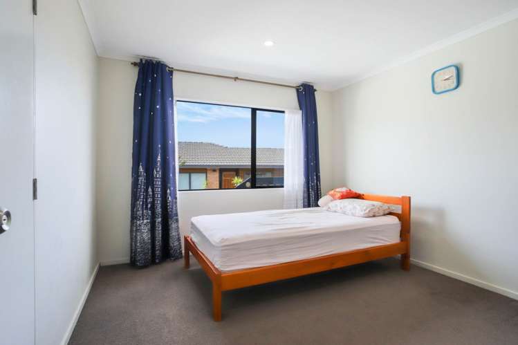 2/312 Wairau Road Glenfield_5