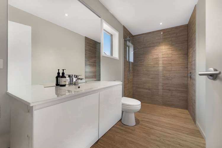 7 Bretby Court Jacks Point_8