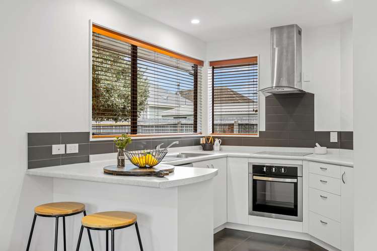 2/223 Lyttelton Street Spreydon_1