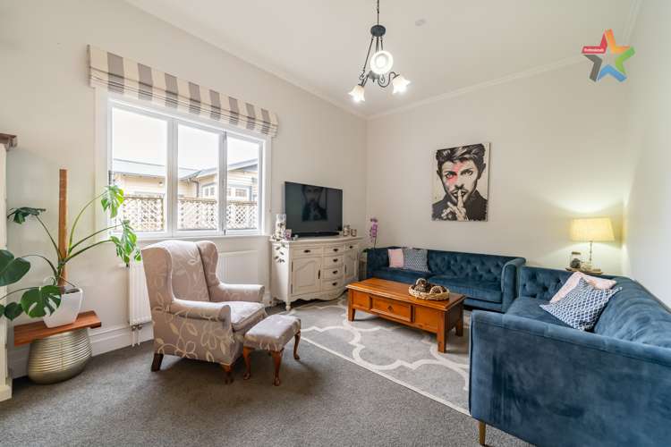 32 Riddlers Crescent Petone_5