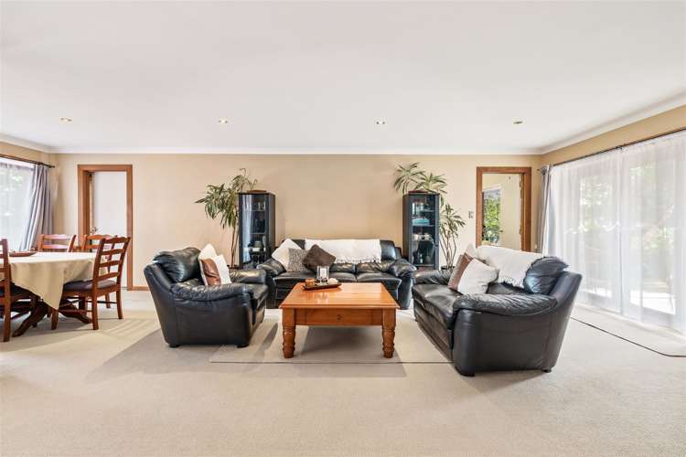 60 Royal View Road Te Atatu South_17