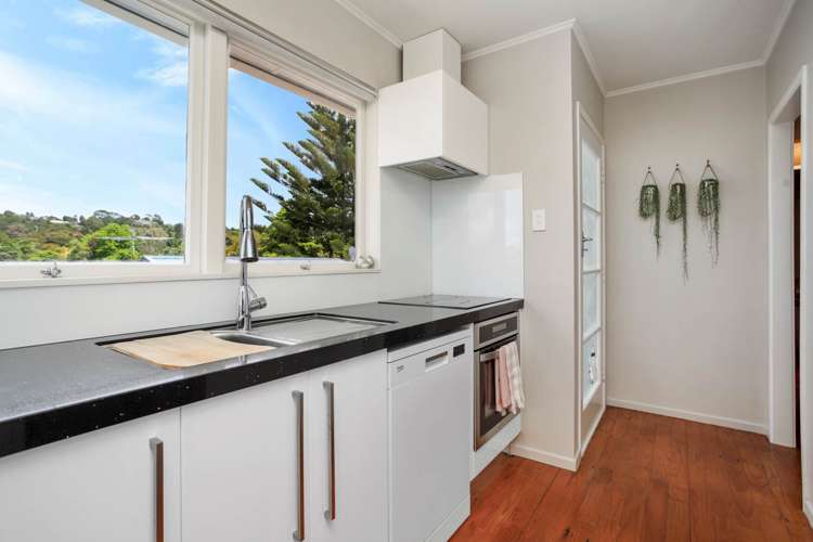 26 Hilling Street Titirangi_11