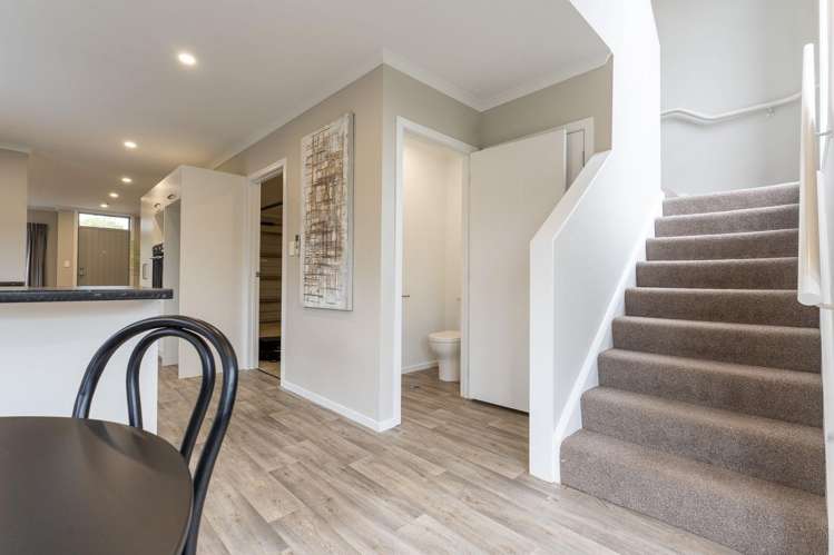 27B Southsea Crescent 1146_8